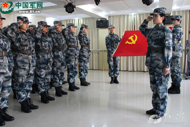 <em>女连长</em>赵国霞:刚柔并济带出虎虎女兵 - 中国军