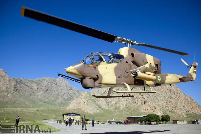 伊朗展示最新大杀器--国产武装直升机