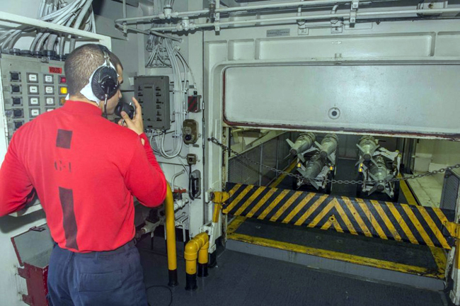 环太军演海口舰与美军濒海战舰编队演练