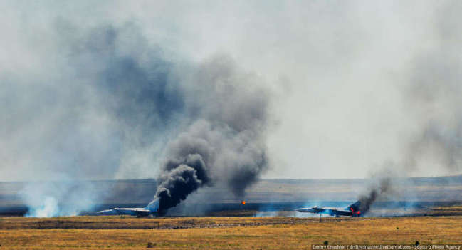 飞镖大赛新照:俄军拿出真战机让中国苏30轰炸