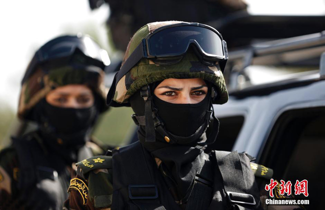 巴勒斯坦总统卫队训练 女性卫兵蒙面亮相