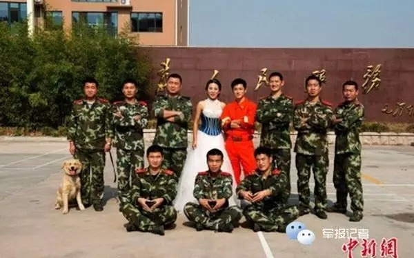军人婚纱照图片_军人婚纱照图片大全(3)