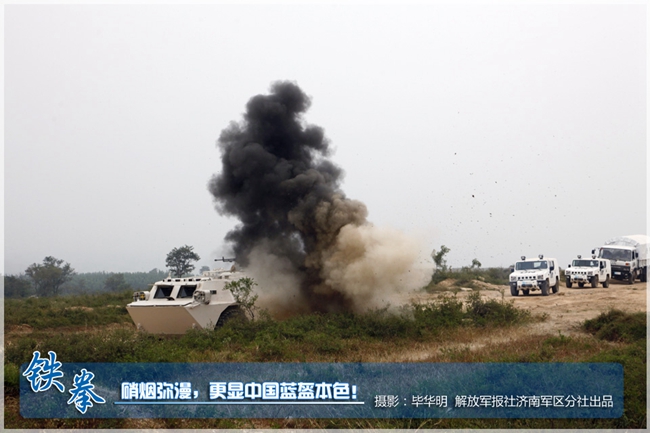 中国蓝盔大片放送,总有一瞬感动你