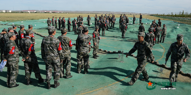 跨越-2014朱日和演习报道 调理员铁面无私