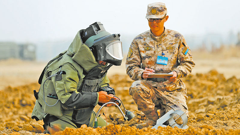 空军某后勤训练基地组织士兵中级职业技能鉴定