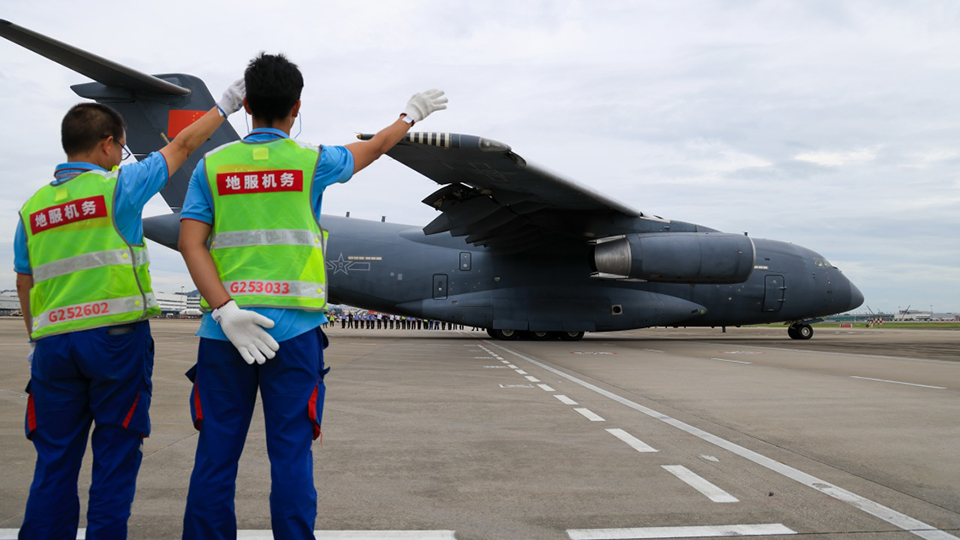 中国对尼泊尔第二批援助物资启运
