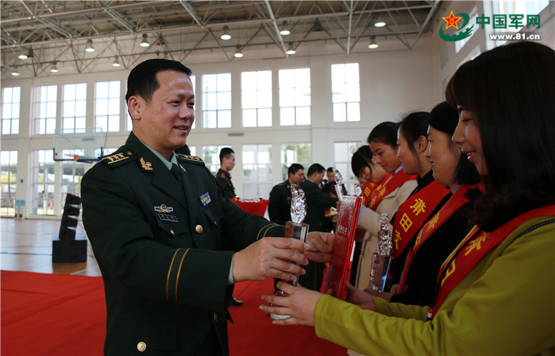 赞美贤内助、表彰好军嫂:武警莆田支队这样做