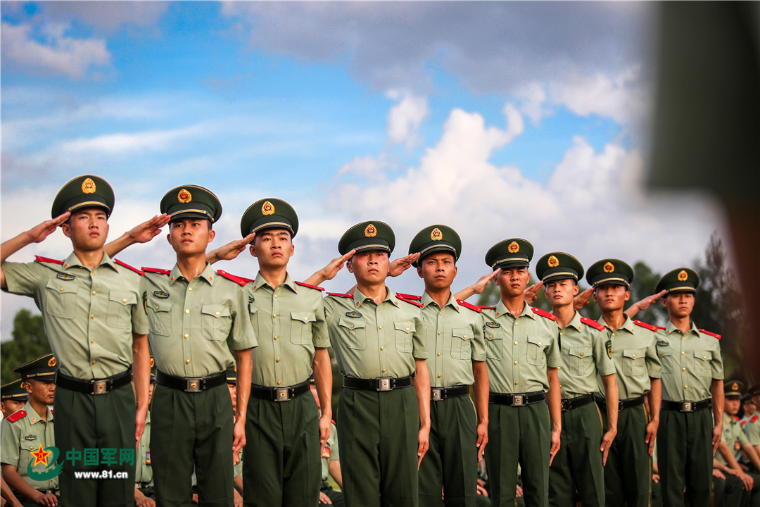 宏博 张旭 发布:2020-07-30 10:51:50 幻灯片 手机看 分享到 敬礼礼毕