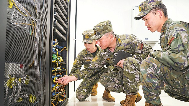 持续深化政治整训·军营新风丨走进武警重庆总队执勤第五支队，感受领导干部求真务实的调研作风