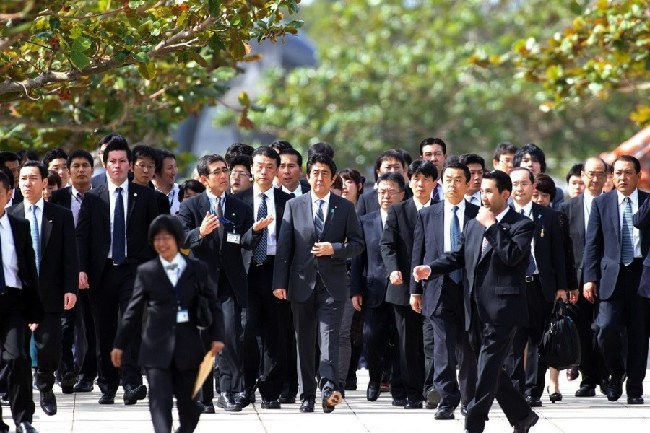 透视日自卫队改革新动向：藏军于民 武器偷偷出售