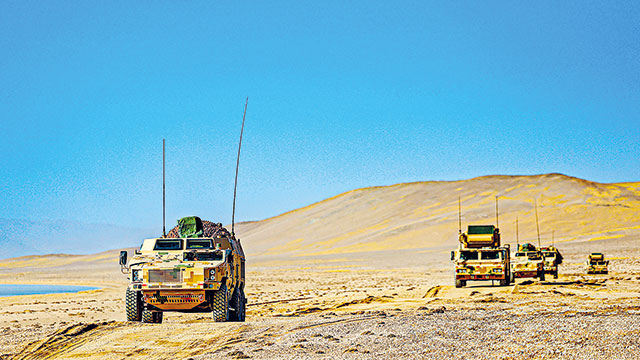 新疆军区某团防空分队实弹射击训练影像