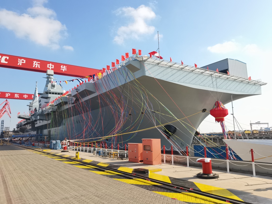 中国海军076两栖攻击舰首舰下水命名- 中国军网