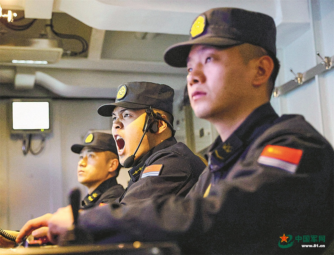 蹈海破浪，砺剑深蓝！水师某驱赶舰支队海上考