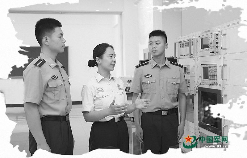 丁，平民：拉动“明智”并推进战斗