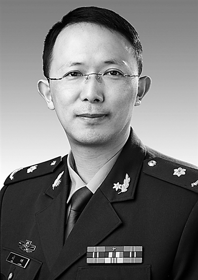 甲状腺疾病专家薛刚采用超声刀技术