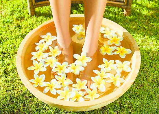 注意6个禁忌 夏天泡脚好处多