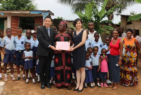 我军首批援塞军事医学专家组今日凯旋