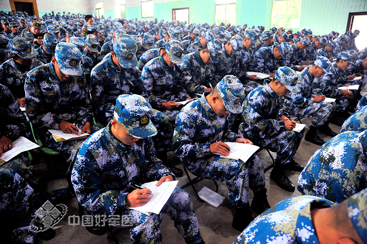 陆战旅全体官兵的小心窝被暖了又暖,咋回事?