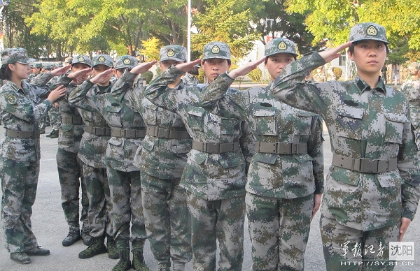 沈阳军区某通信团<em>入伍女兵</em>放弃繁华在磨砺中成