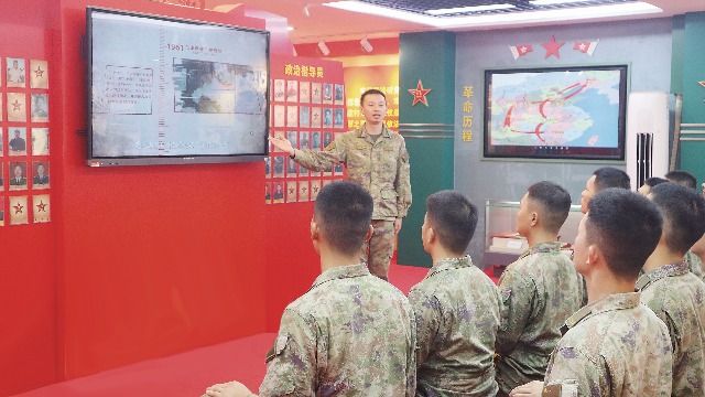 南部战区某部“模范红一连”坚持用党的创新理论建连育人
