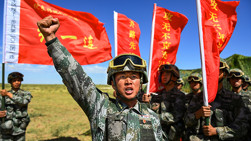 了不起的中国军人丨杨德龙：立身为旗，当好星火传承人