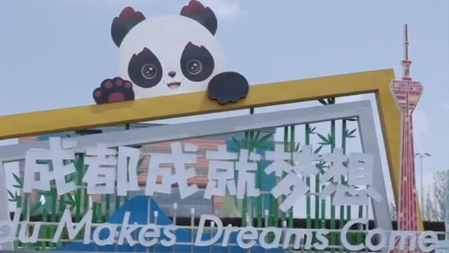 第六天，他拿到了一个迷你版的“自己”