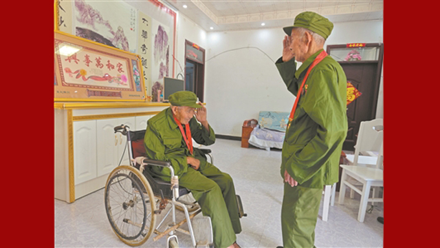 敬礼！为了盛世的重逢：抗美援朝老兵70年后再相见