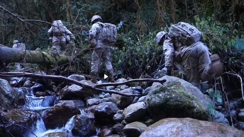 墨脱边防官兵原始密林巡逻，每一步都是坚守！