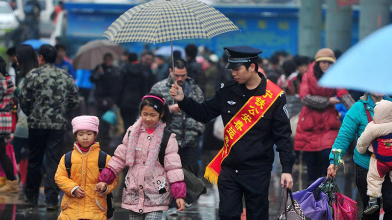 时光相册丨春运回忆：倾情守护