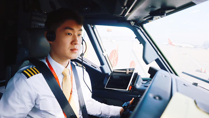 长安航空9H8409飞行机组：让广大旅客安心乘机