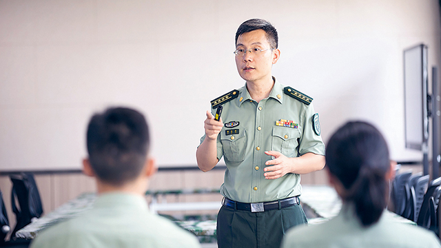 最美新时代革命军人风采｜傅达林：为强军事业贡献法学之力