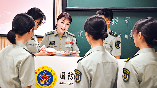 最美新时代革命军人风采丨傅婉娟：做强军路上的“播火者”