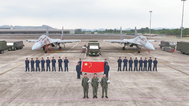 战鹰昼夜奋飞！空军某部官兵节日坚守战位守护海天