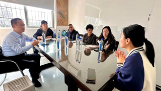 代表委员履职故事｜高华瑞：立足家政服务一线 推动规范岗前体检