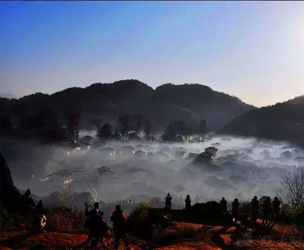 炊烟袅袅,爱却让它有了落地生根的重量