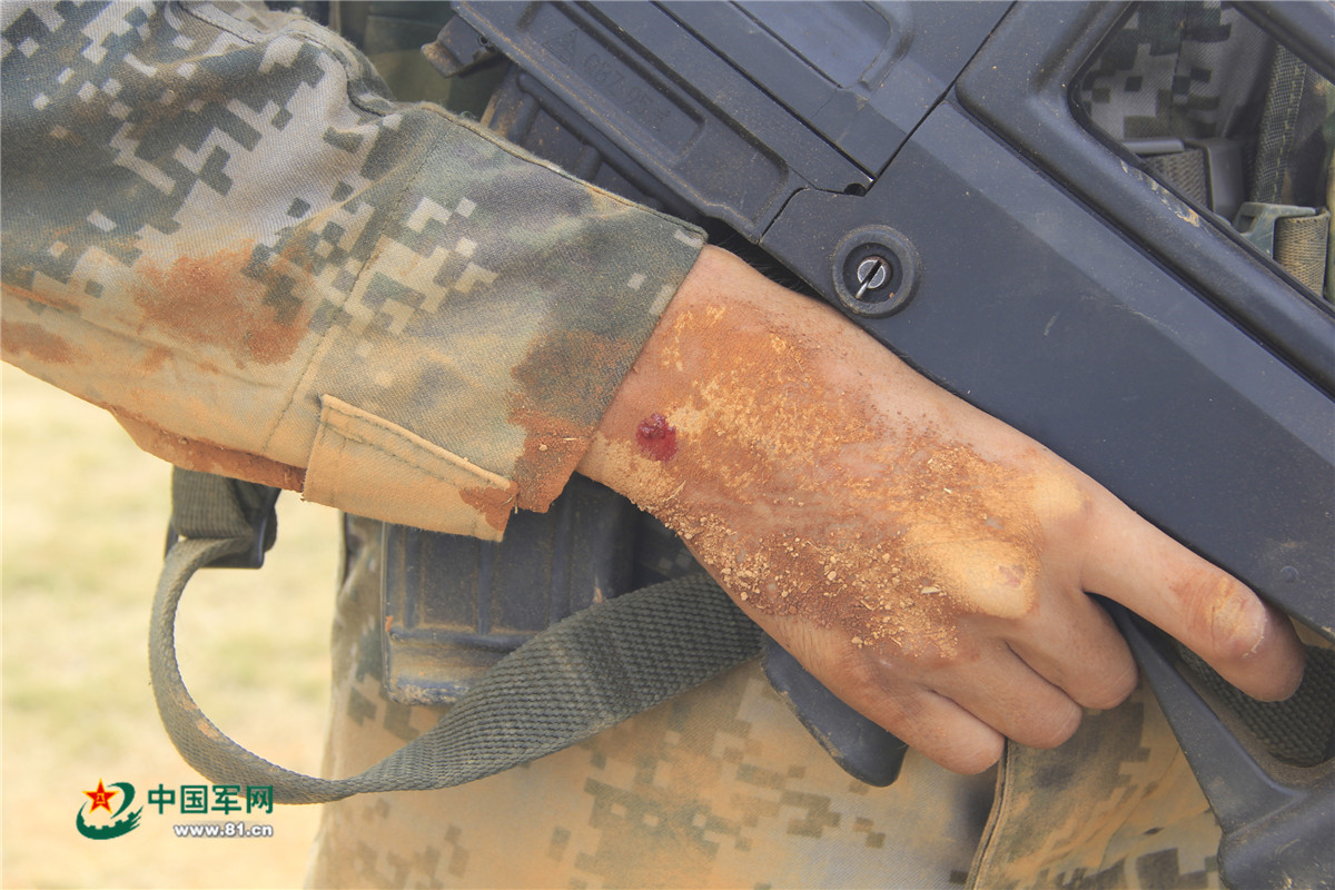 谁的青春不留痕迹?这些图,让你秒懂兵哥