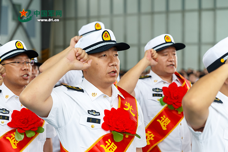 海军航空兵退役,百余名退役军官高喊出心声