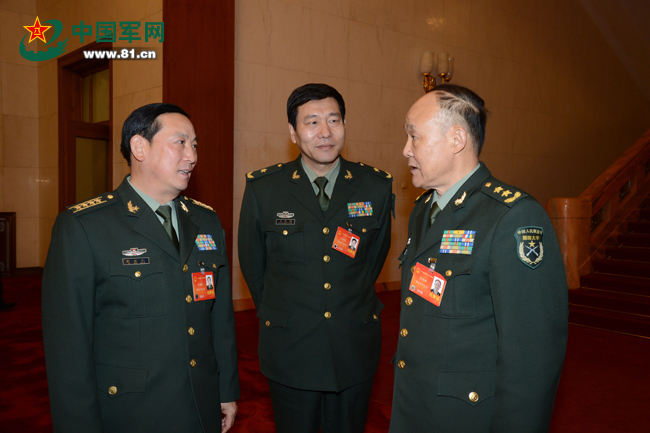 军队人大代表政协委员履职尽责风采(高清组图)
