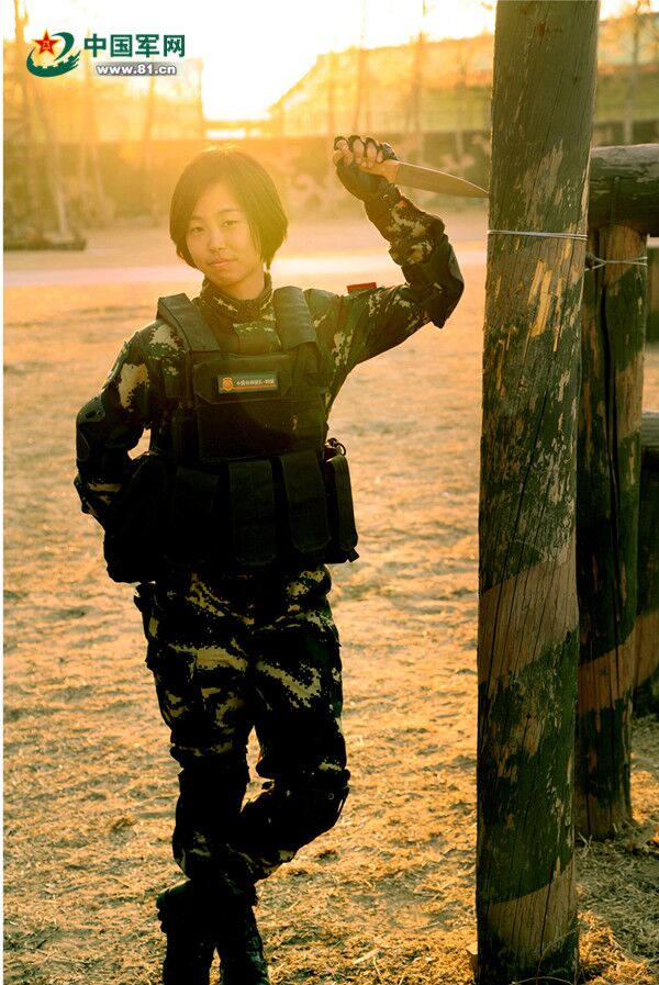蒋淑珍:"生死3分钟"逼出最优秀的女特种兵