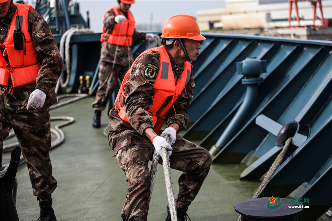 船艇上的兵出海实录那江那海那船那兵
