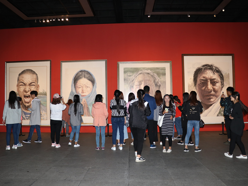 "笔墨淡彩新语境——李翔中国画展"在山东美术馆开幕