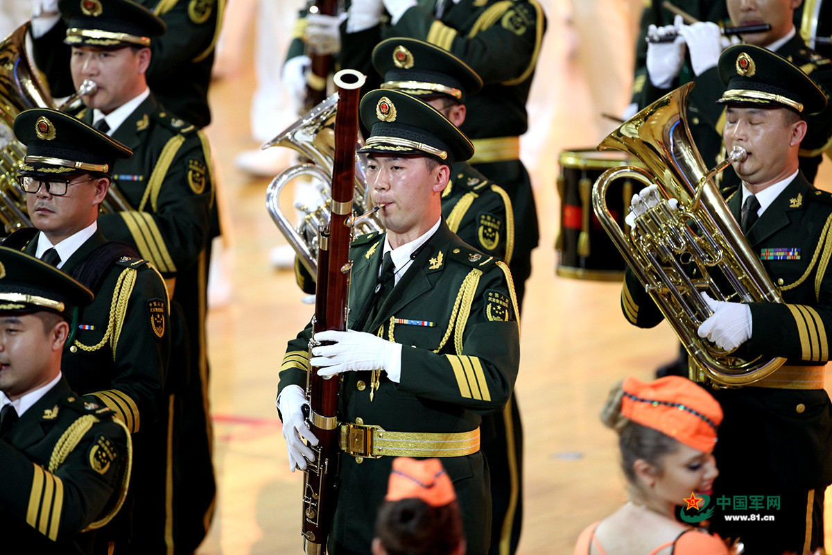 中国武警卫士军乐团精彩亮相上海国际音乐节
