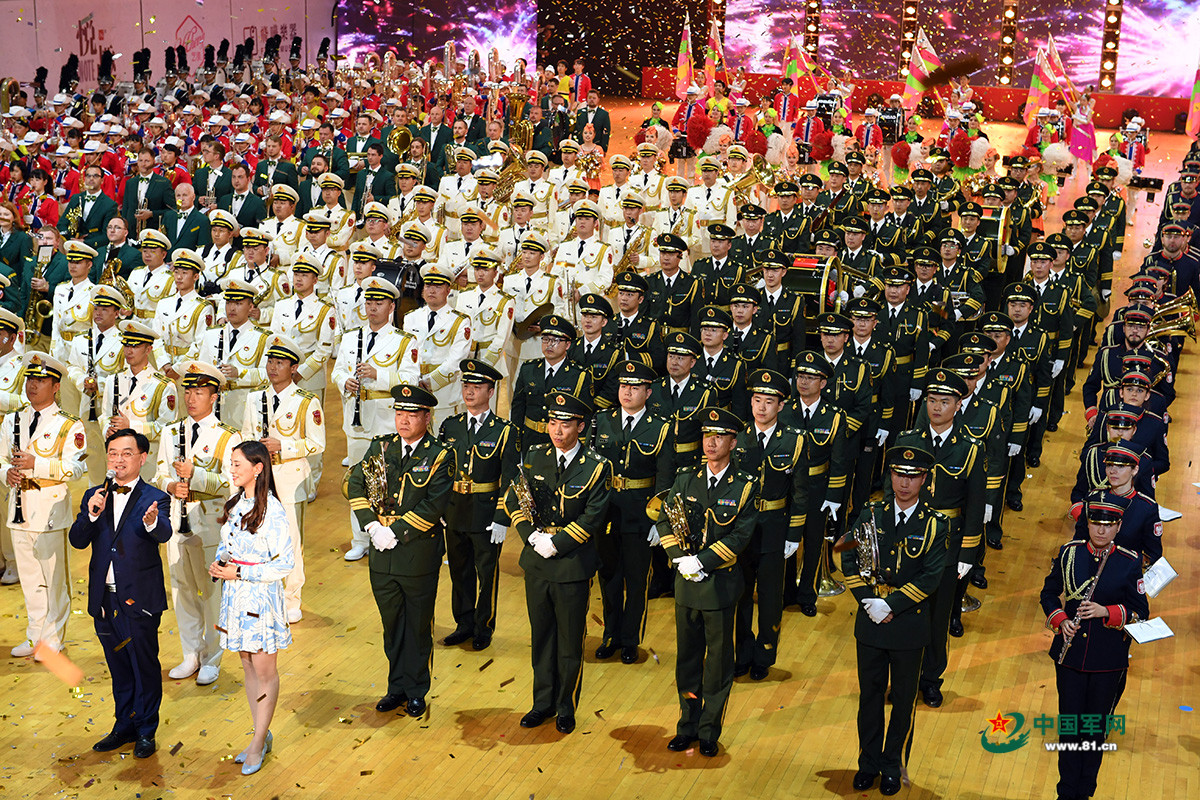 中国武警卫士军乐团精彩亮相上海国际音乐节