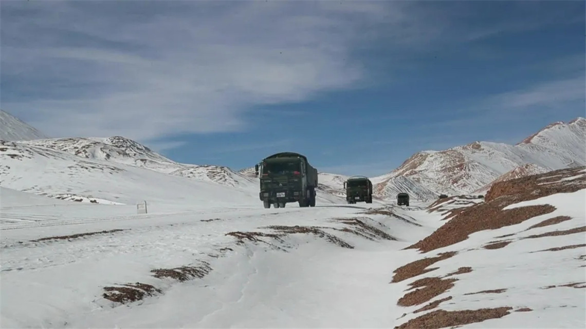 边疆奉献16年,高原汽车兵泪别新藏线 - 中国军网