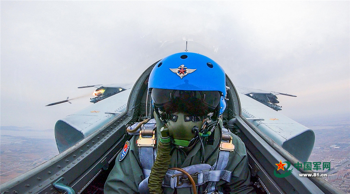 飞豹战机低空突防丨24小时跨昼夜训练场面火爆