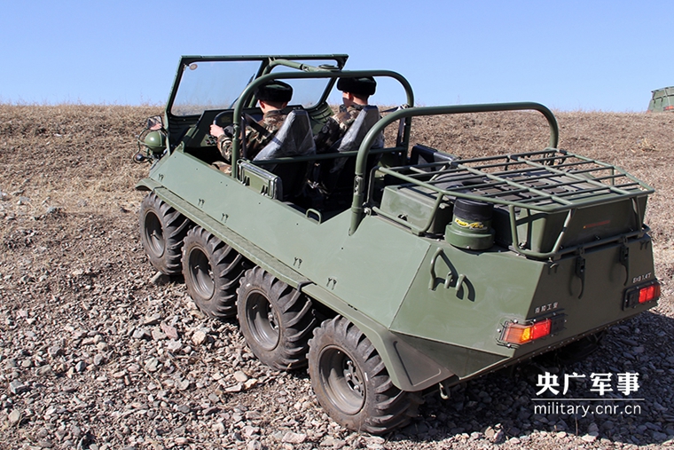 武警森林部队配发轻型全地形车"山猫" - 中国军网