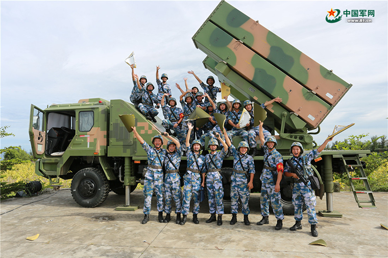 近距离看看这个防空旅的实弹演练!