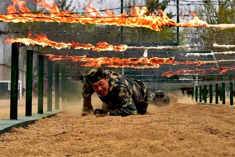 燃!燃!火箭军超燃练兵图!