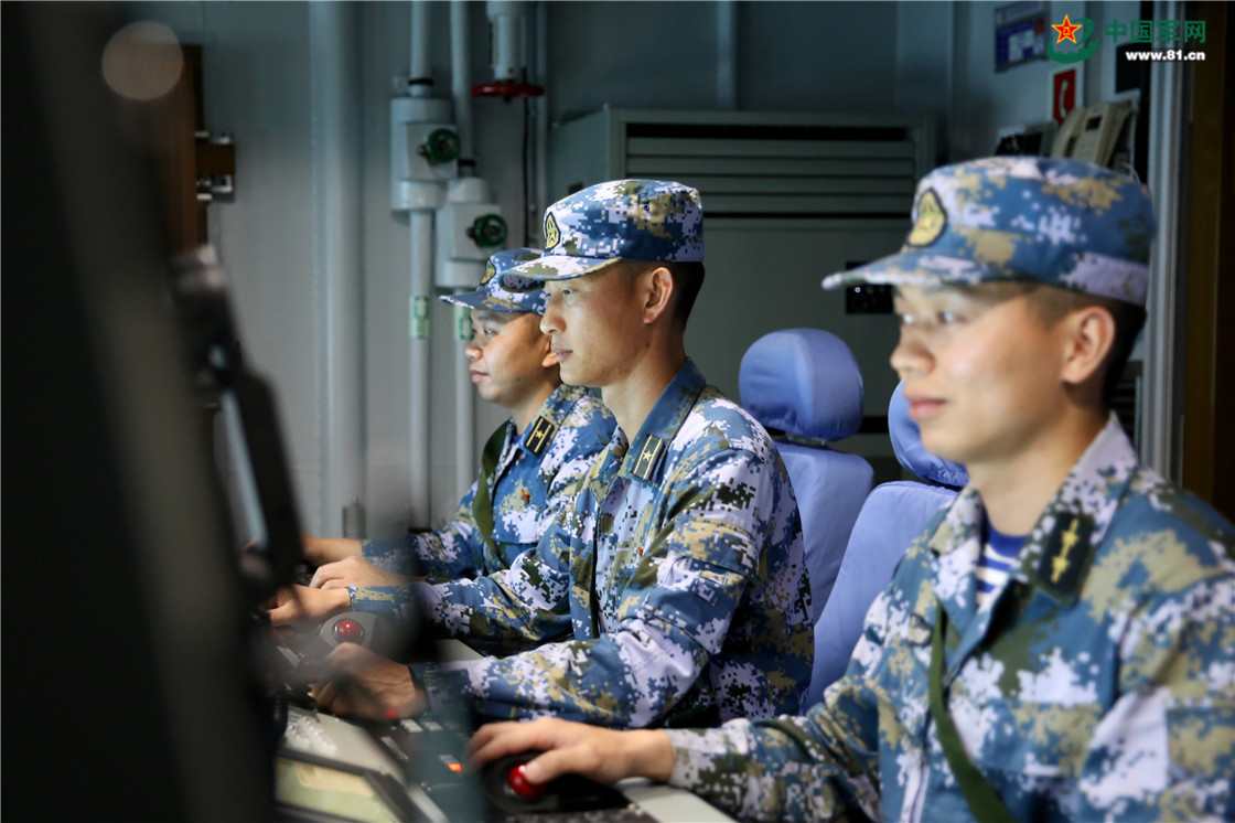 南部战区海军某护卫舰支队组织舰艇指挥员全训合格考核