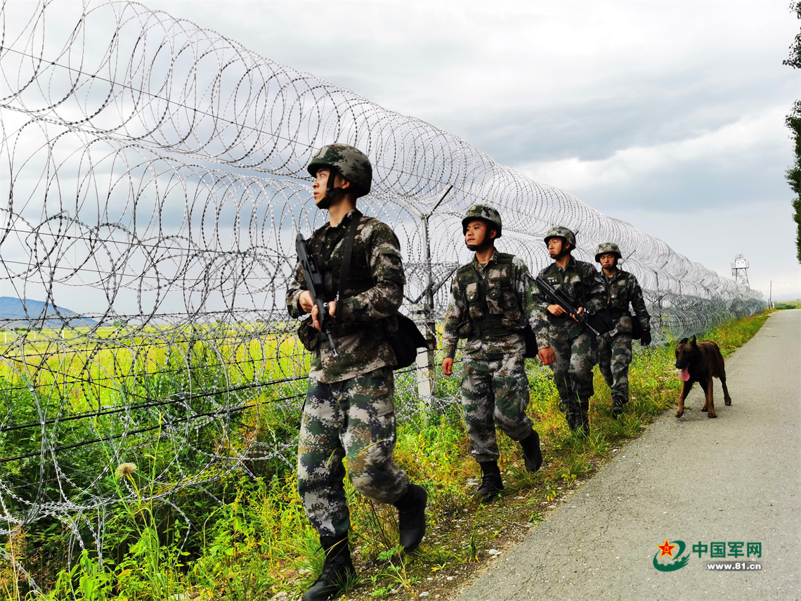 中国边关|一名边防大学生士兵的"成长日记"